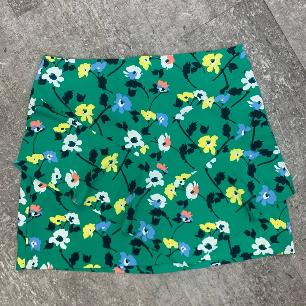 NWOT Banana Republic Skirt